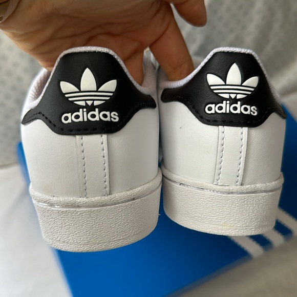 NEW Kids Youth Superstar Velcro Sneakers Shoes - Picture 14 of 16